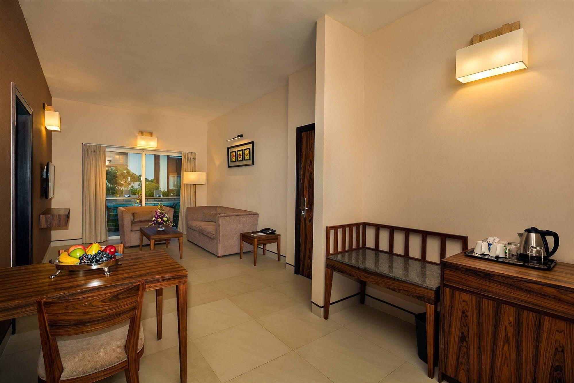 Confluence Banquets And Resort Mahabalipuram Zewnętrze zdjęcie